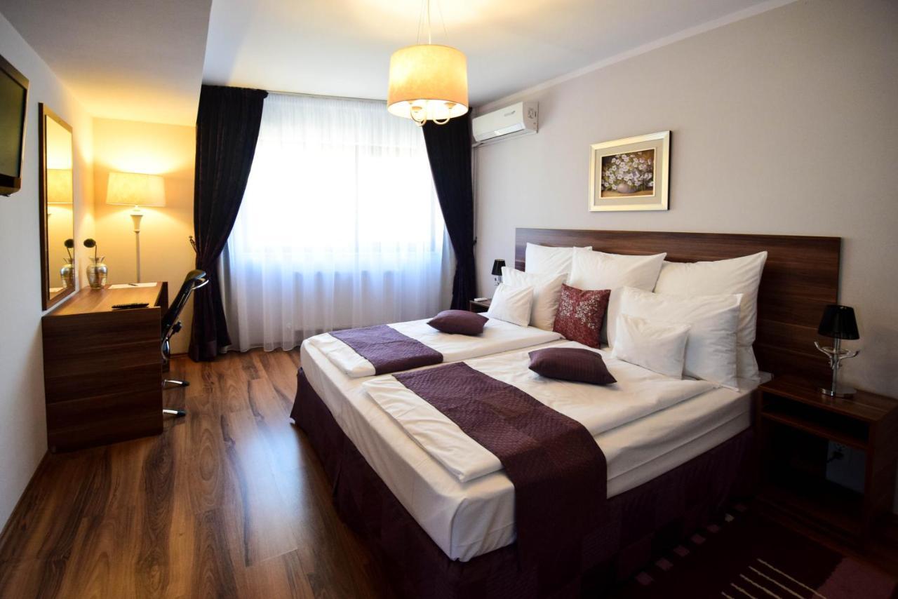 Cabrio Apart Hotel Cluj-Napoca Extérieur photo