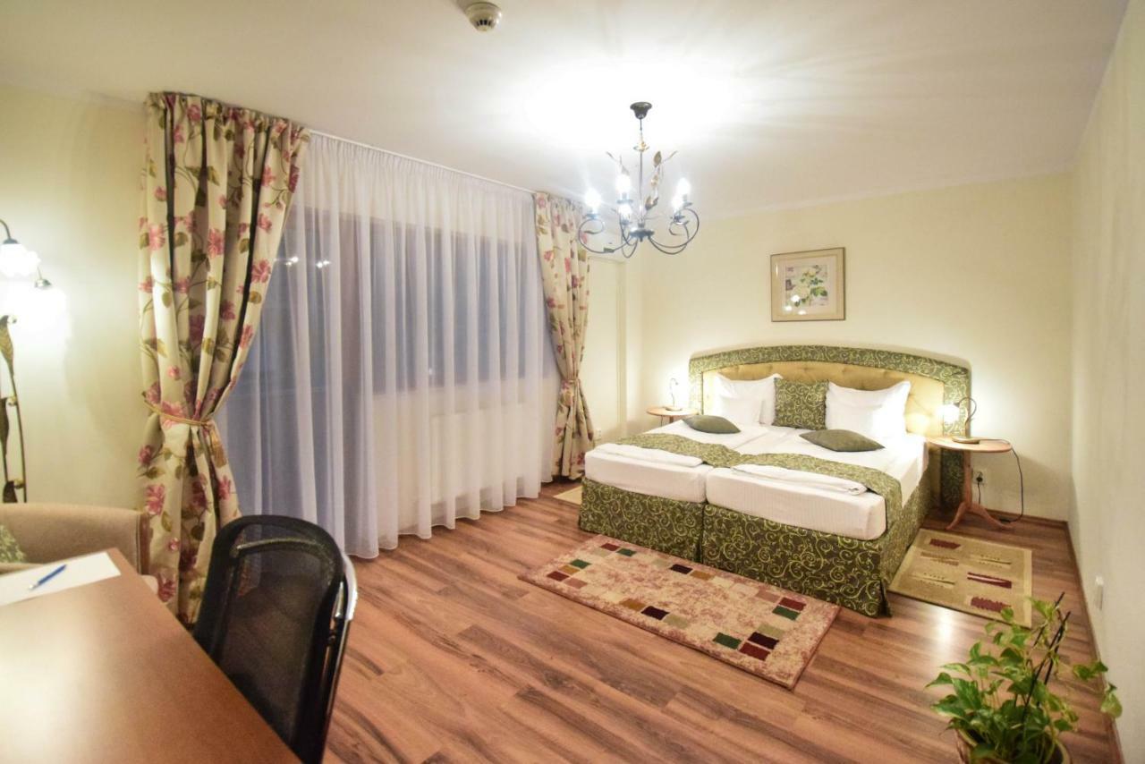 Cabrio Apart Hotel Cluj-Napoca Extérieur photo
