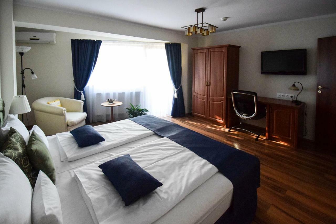Cabrio Apart Hotel Cluj-Napoca Extérieur photo