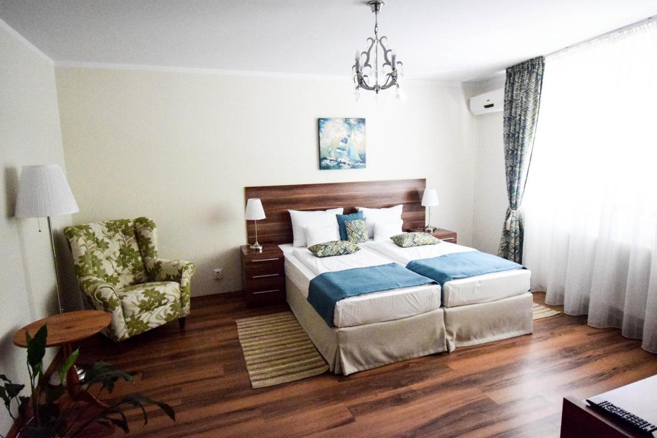 Cabrio Apart Hotel Cluj-Napoca Extérieur photo