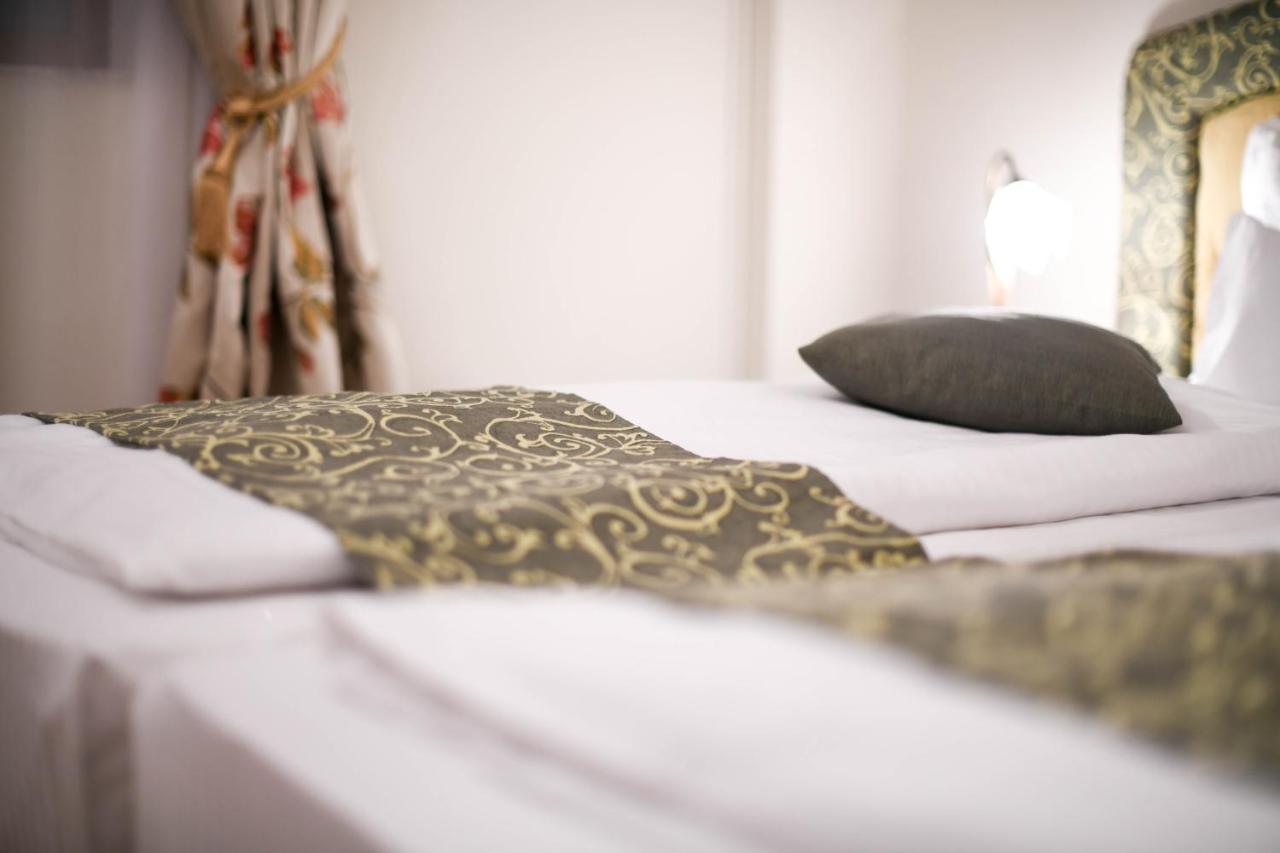 Cabrio Apart Hotel Cluj-Napoca Extérieur photo